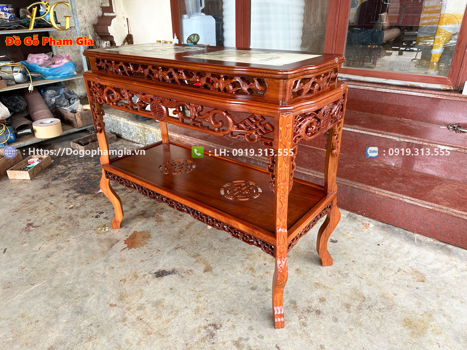 Điểm độc đáo trong thiết kế của chiếc bàn bày đồ 2 tầng Điểm độc đáo trong thiết kế của chiếc bàn bày đồ 2 tầng