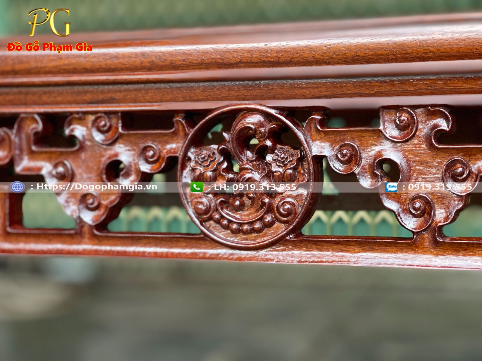 Địa chỉ cung cấp bàn bày đồ triện xúc gỗ gụ đẹp Địa chỉ cung cấp bàn bày đồ triện xúc gỗ gụ đẹp