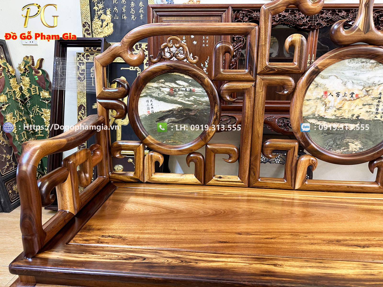 Bàn ghế móc mỏ thiết kế tối giản – lựa chọn của xu hướng nội thất hiện đại