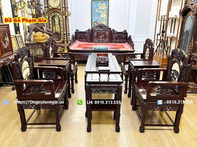 Bàn Ghế Vách Chạm Dắt Gỗ Gụ