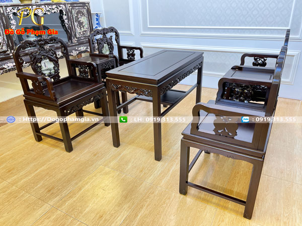 Vài nét đẹp đặc trưng của bàn ghế vách tàu