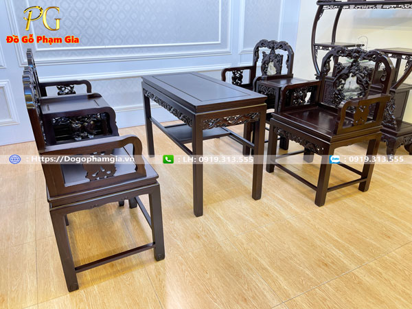 Bàn ghế vách tàu gỗ gụ phù hợp với mọi không gian