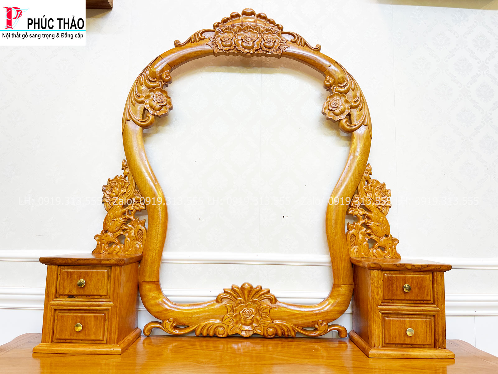 Hình ảnh chi tiết bàn phấn chạm hoa hồng gỗ gõ