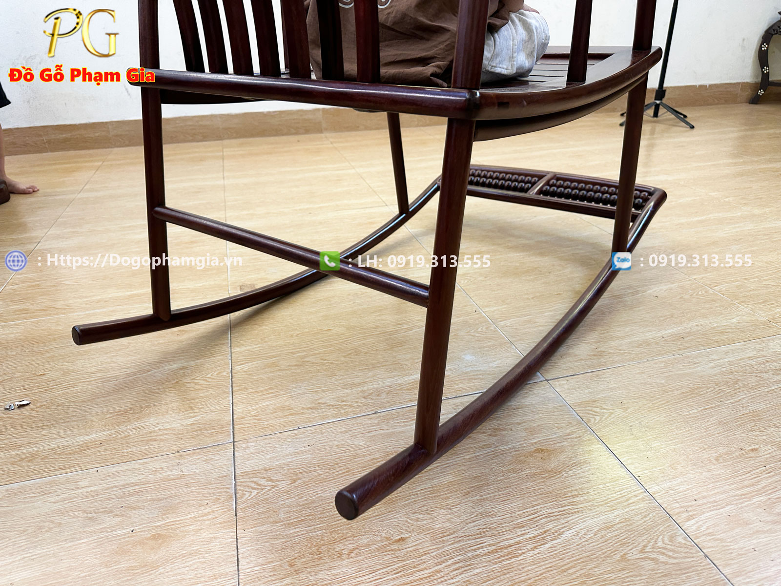 Độ thẩm mỹ và công năng nổi bật của ghế bập bênh trong mọi không gian