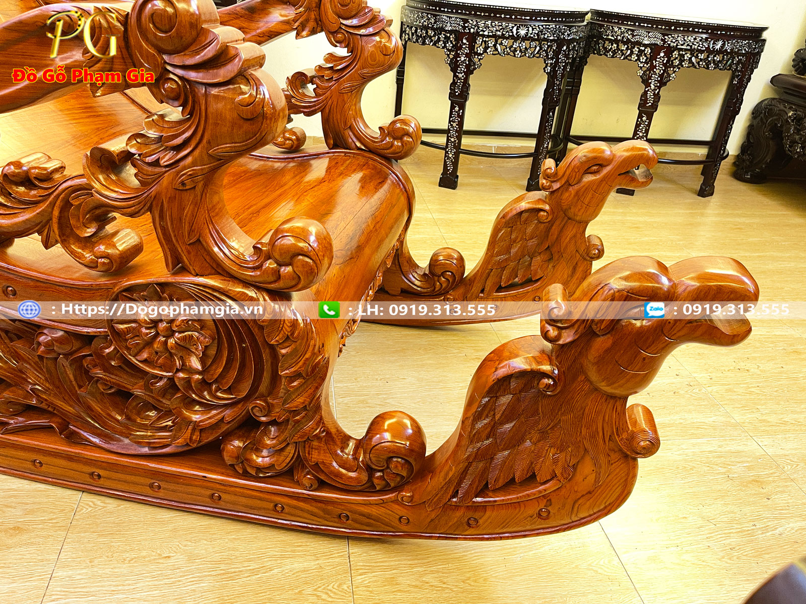 Hình ảnh chi tiết ghế thư giãn gỗ hương chạm phượng hóa