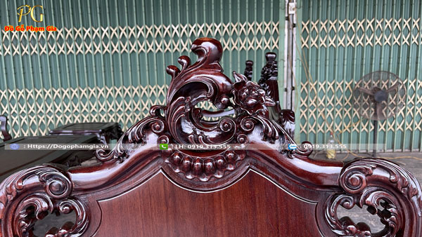 Những nét đặc trưng đặc sắc của bàn ghế louis