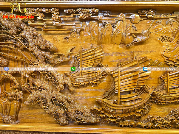 Hình ảnh tranh gỗ thuận buồm xuôi gió gỗ hương đục tay kỹ sảo ,tinh tế