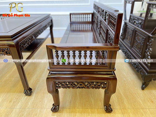 Chọn mua trường kỷ song tiện làm bằng gỗ gụ