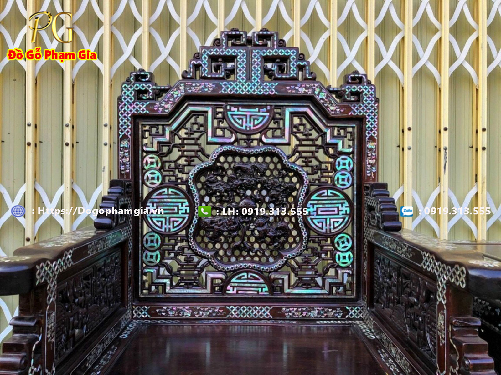 Ý nghĩa nhân văn của hình ảnh “ ngũ lân vờn cầu ”