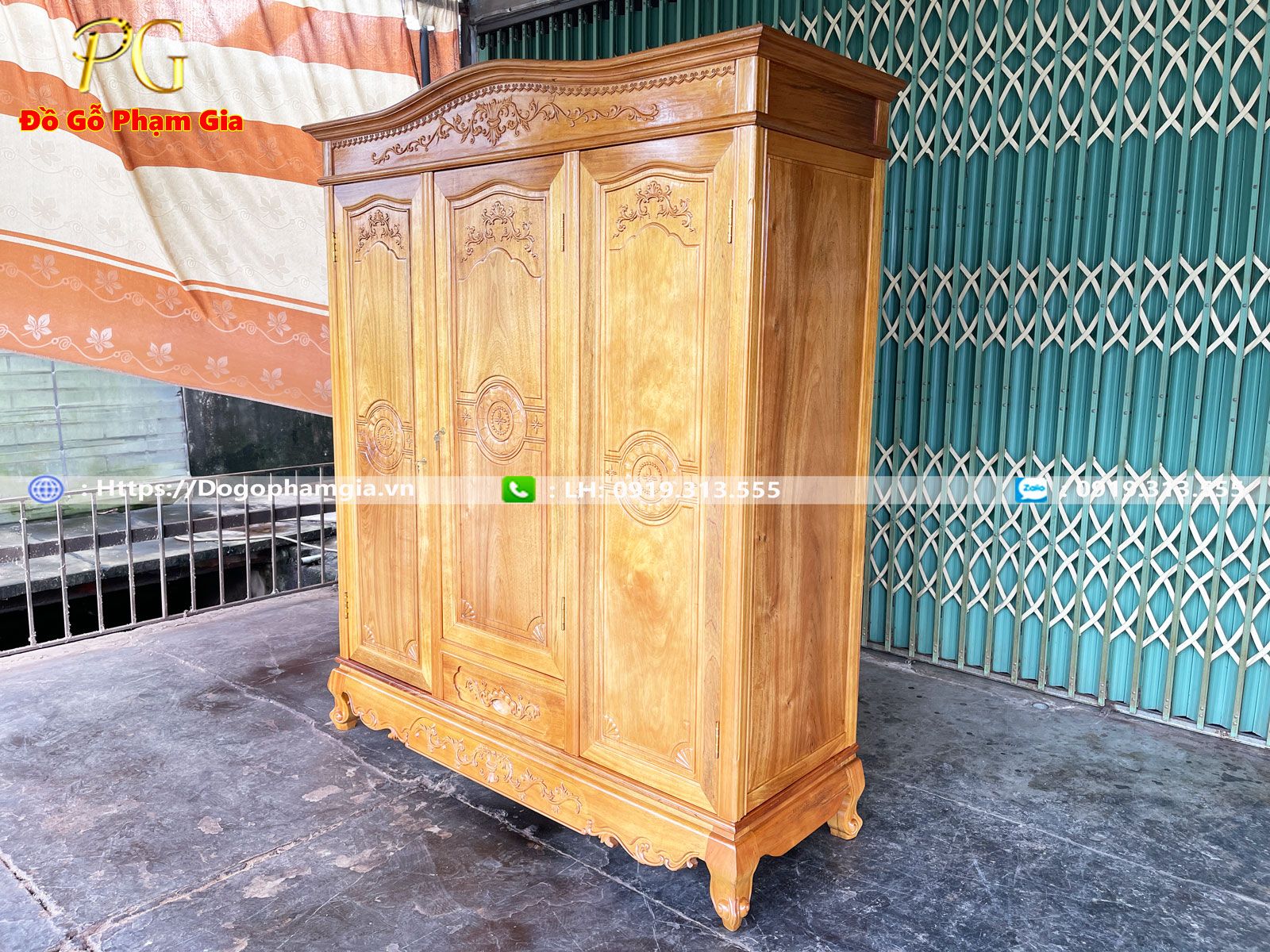 Mua tủ áo gỗ gụ 3 buồng đẹp tại Đồ Gỗ Phạm Gia