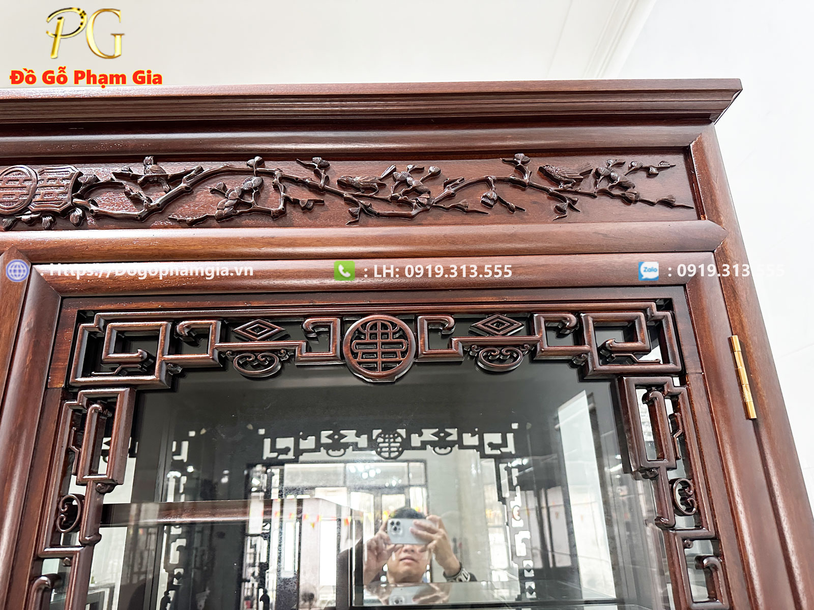 Tính năng của tủ bày đồ trong đời sống