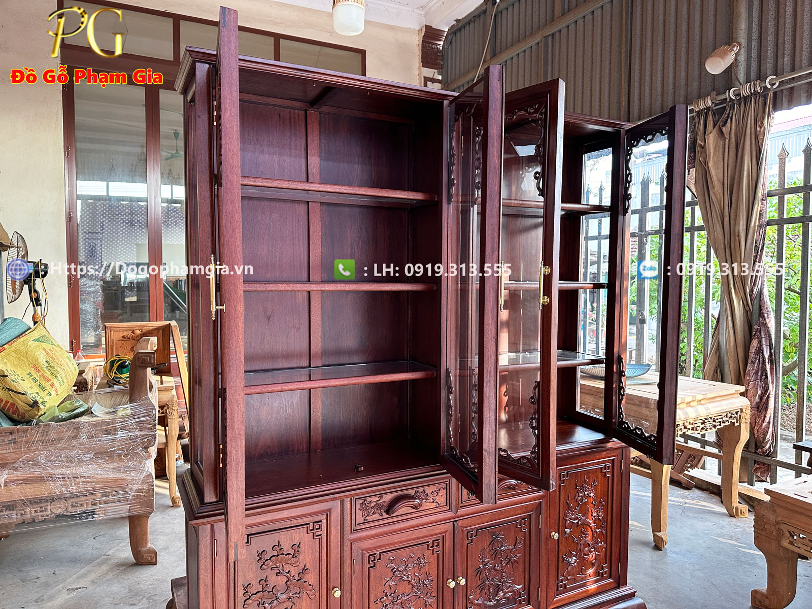 Tủ bày đồ chạm tứ quý gỗ gụ Tủ bày đồ chạm tứ quý gỗ gụ