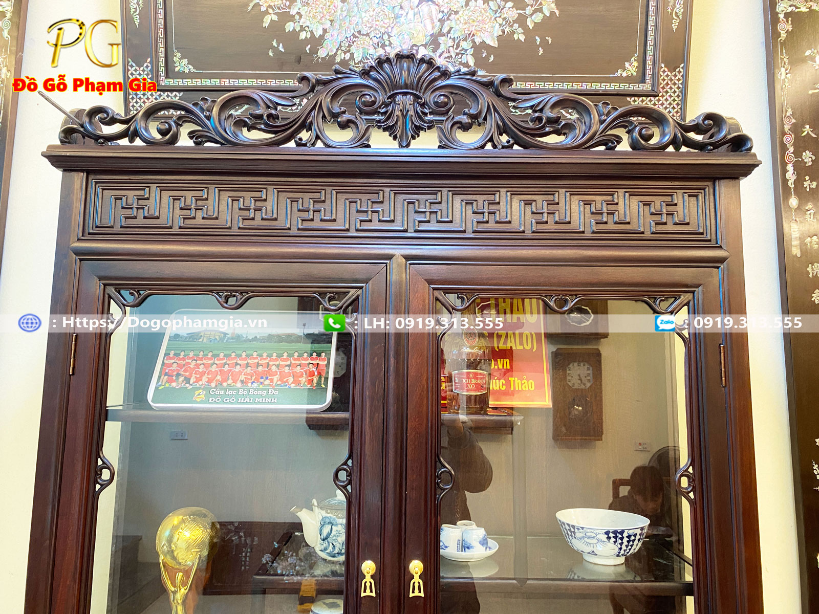 Thông tin kích thước tủ bày đồ chạm hoa lá tây