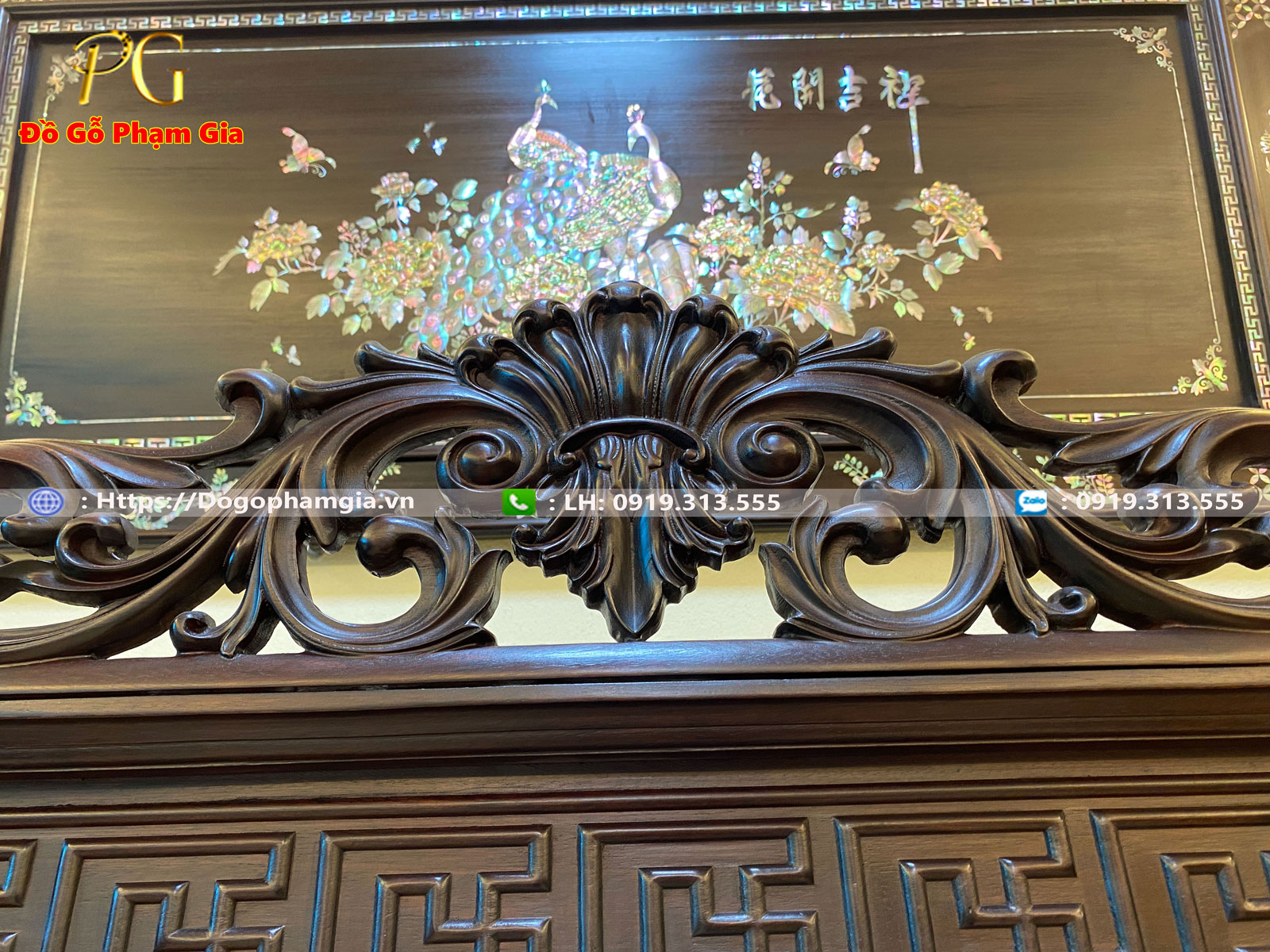 Thông tin kích thước tủ bày đồ chạm hoa lá tây
