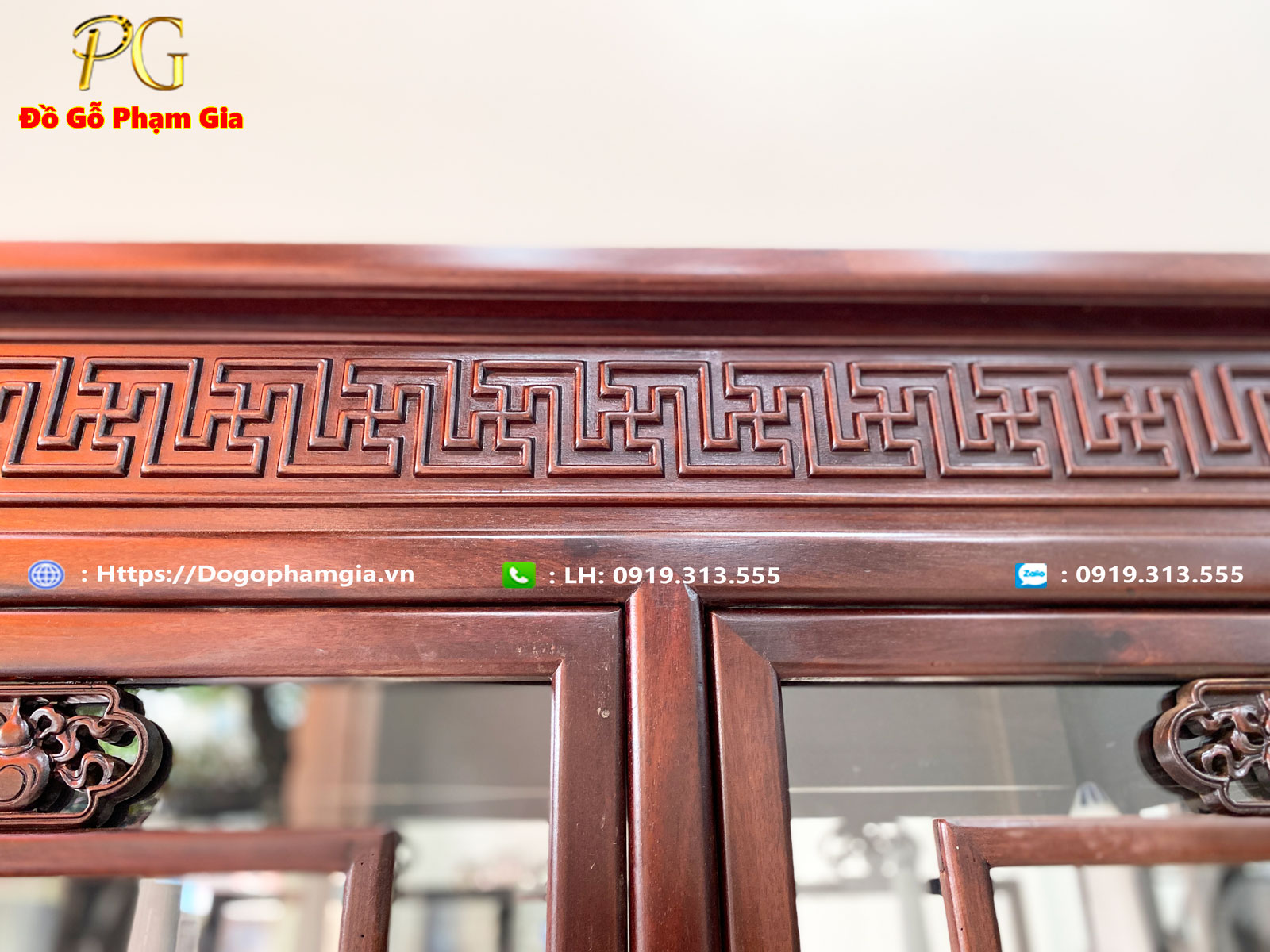 Mua tủ bày đồ cổ gỗ gụ tại Đồ Gỗ Phạm Gia Mua tủ bày đồ cổ gỗ gụ tại Đồ Gỗ Phạm Gia