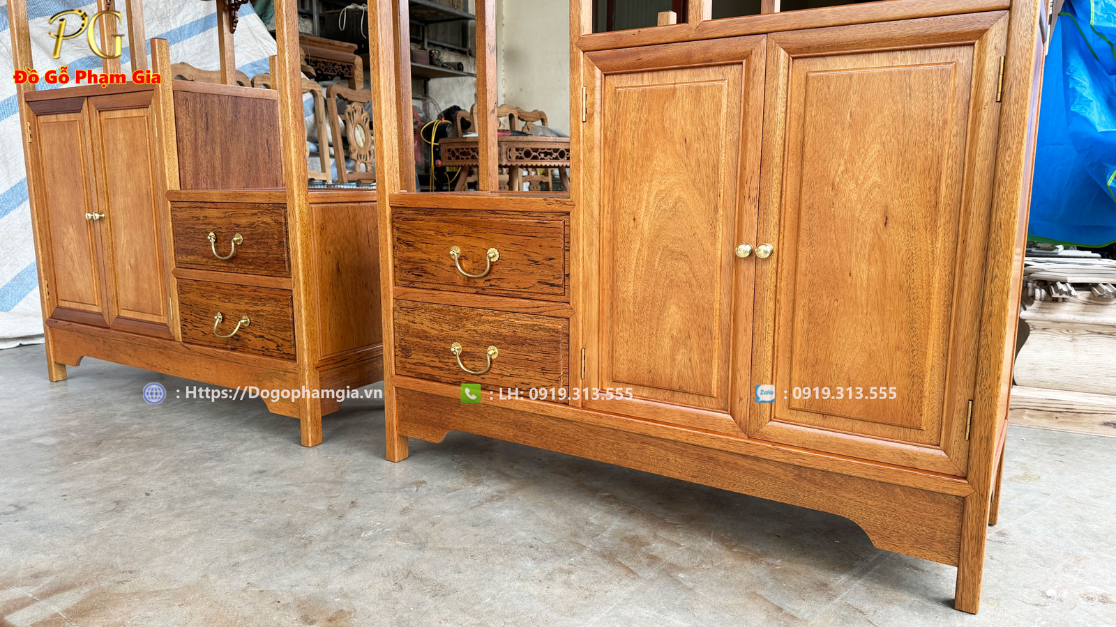 Tủ bày đồ cổ gỗ gụ - Vẻ đẹp vượt thời gian