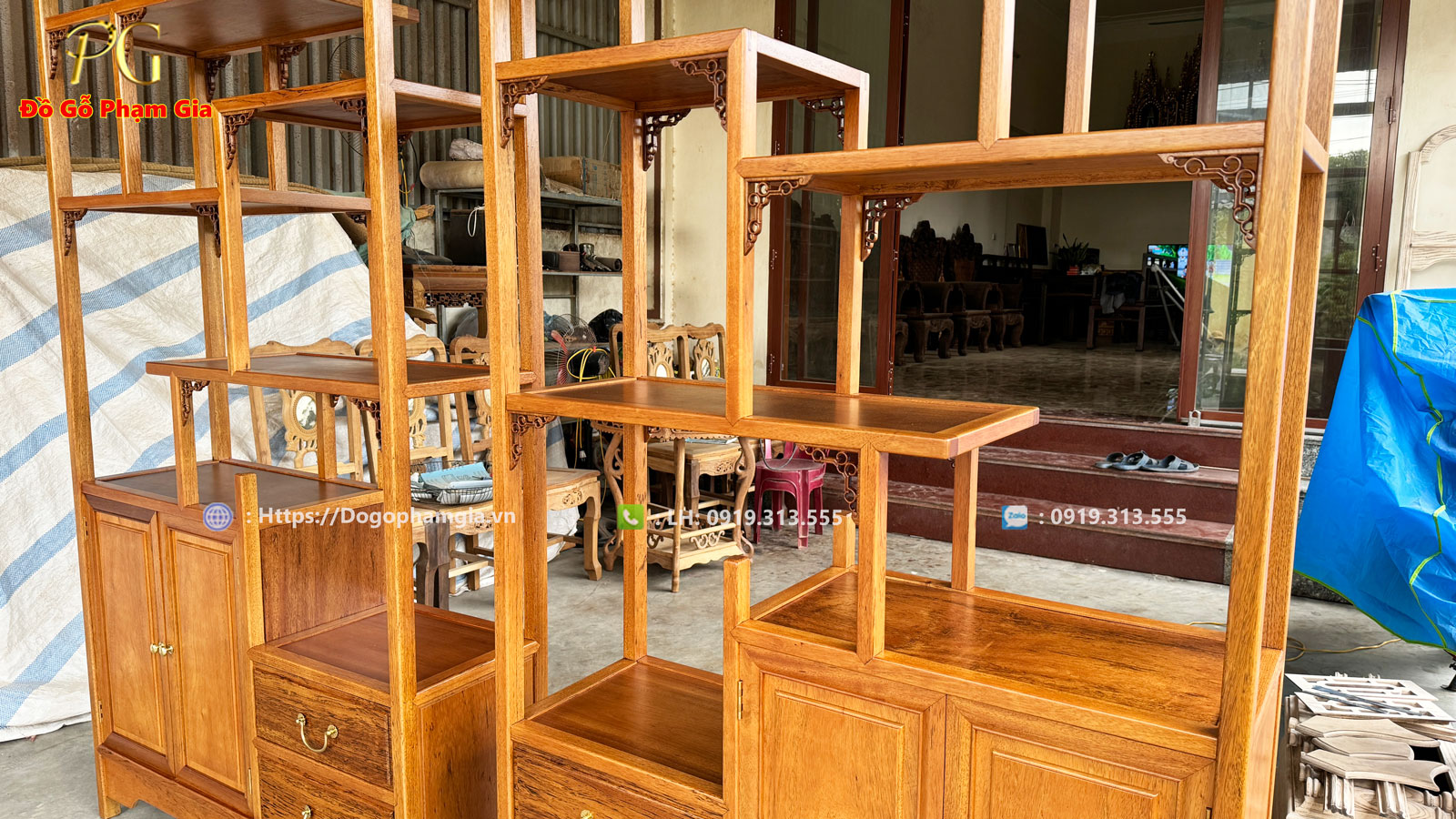 Tủ bày đồ - Sự kết hợp hoàn hảo giữa nghệ thuật và công năng sử dụng