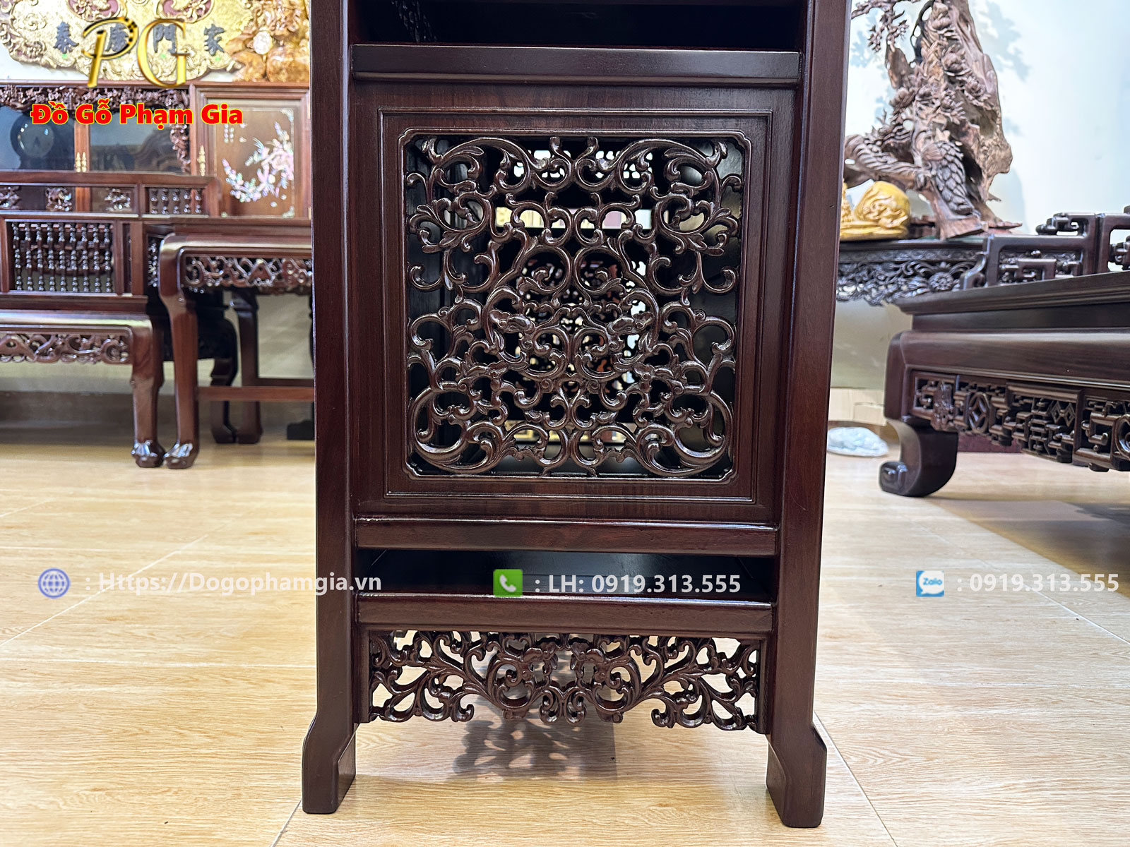 Tủ bày đồ kiểu Huế gỗ gụ - Phù hợp mọi không gian