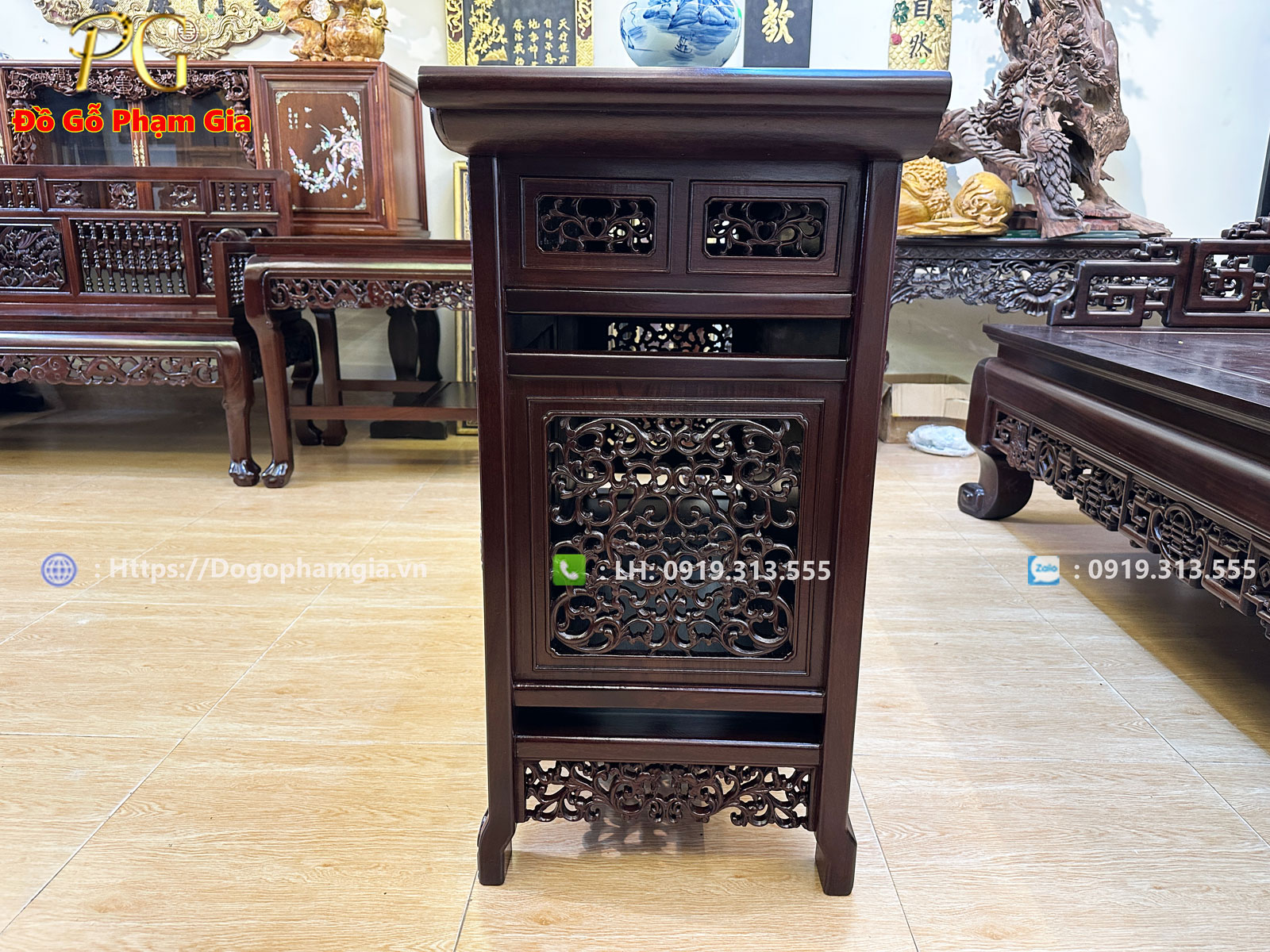 Tủ bày đồ kiểu Huế gỗ gụ - Phù hợp mọi không gian