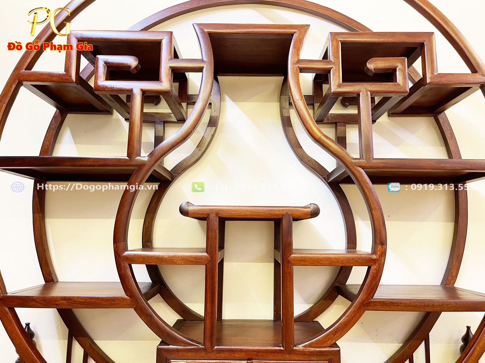 Thông tin chi tiết tủ bày đồ kiểu vòm gỗ gụ Thông tin chi tiết tủ bày đồ kiểu vòm gỗ gụ