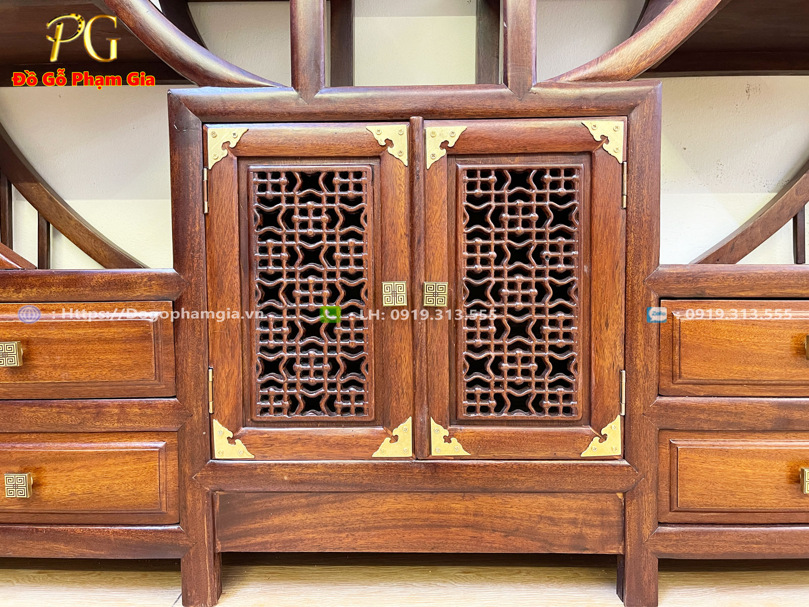 Tủ bày đồ bình phong kiểu vòm gỗ gụ Tủ bày đồ bình phong kiểu vòm gỗ gụ