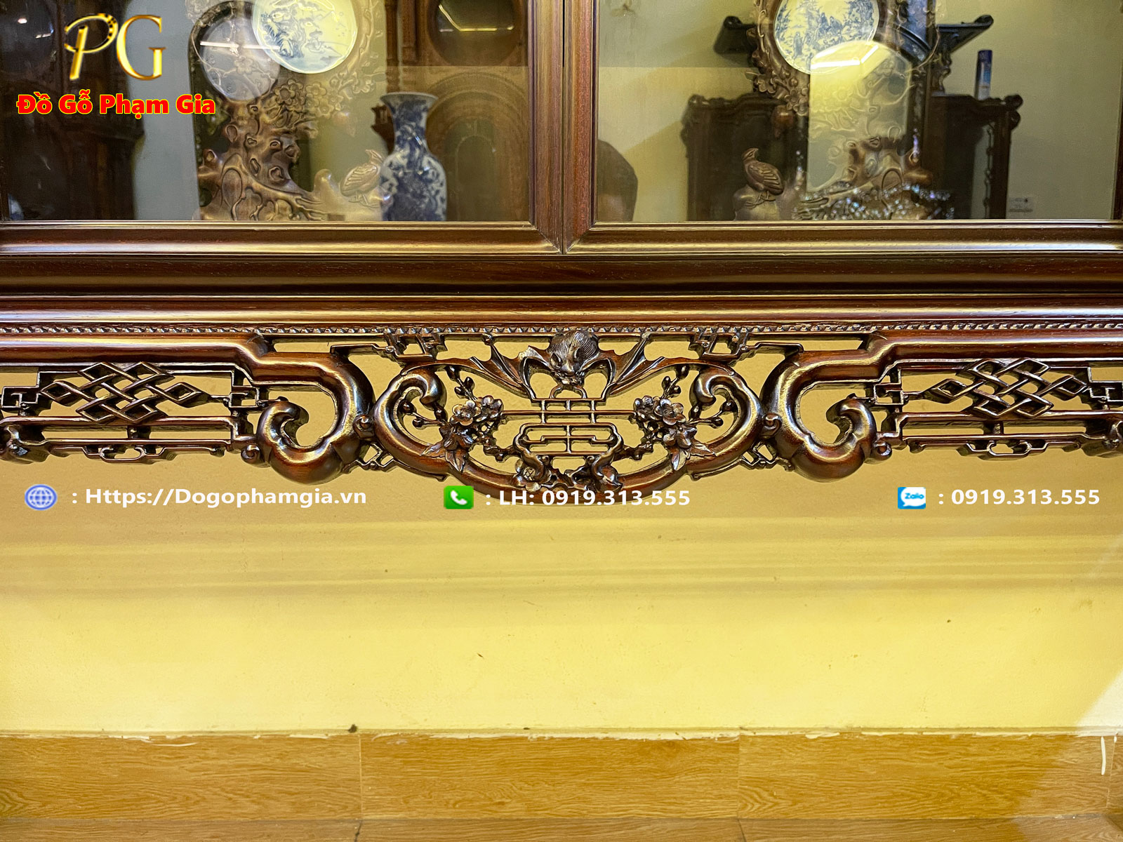 Hình ảnh chi tiết tủ chè chạm ngũ phúc TC32