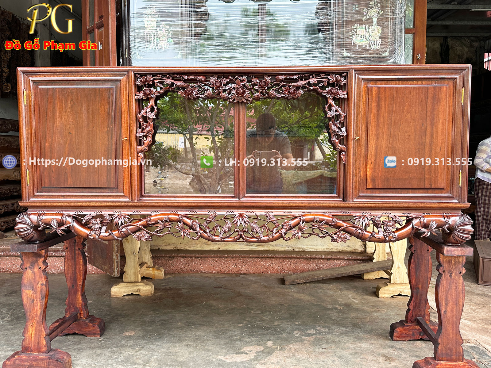 Thông tin kích thước tủ chè chạm hoa hồng