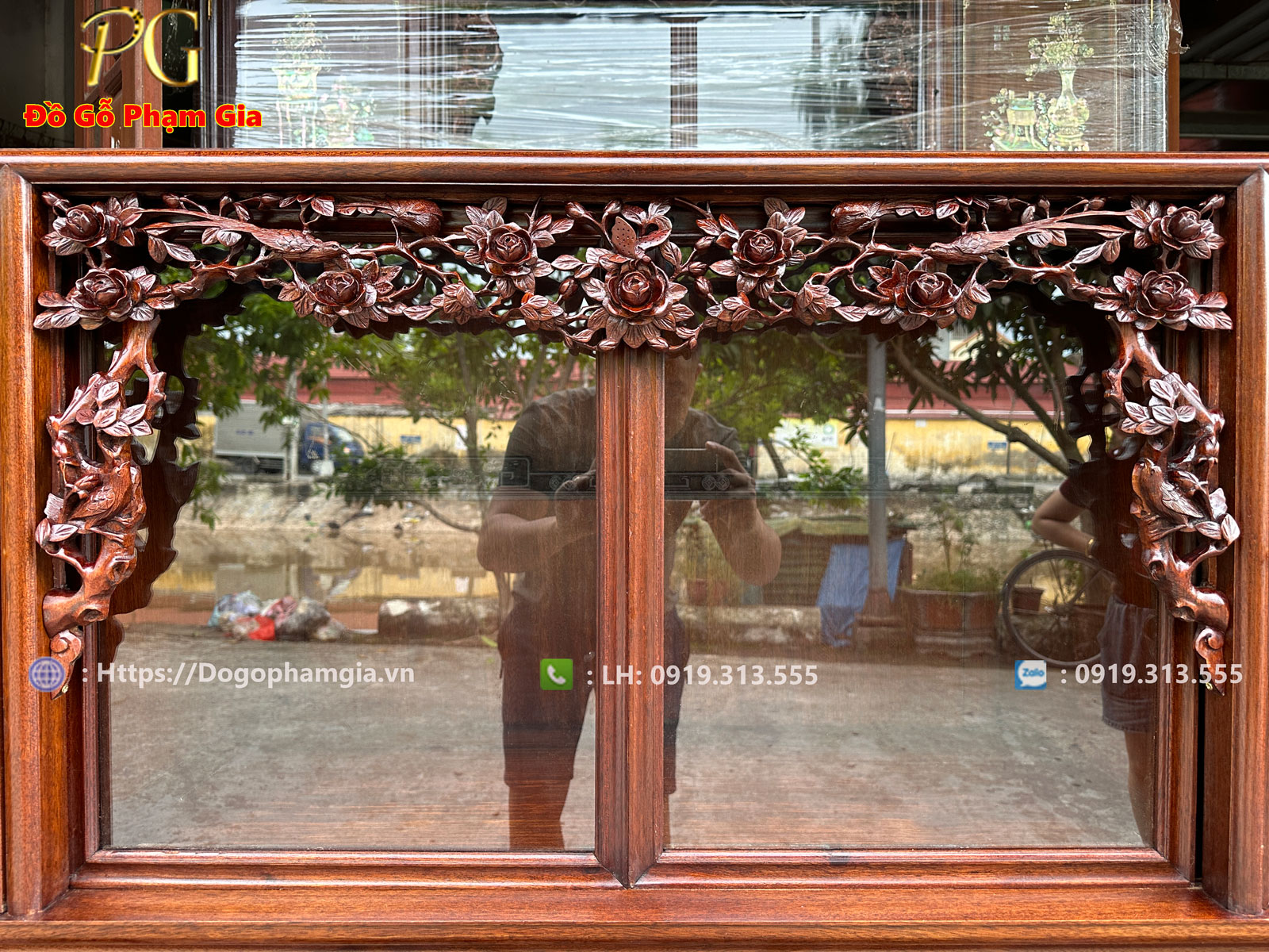 Thông tin kích thước tủ chè chạm hoa hồng