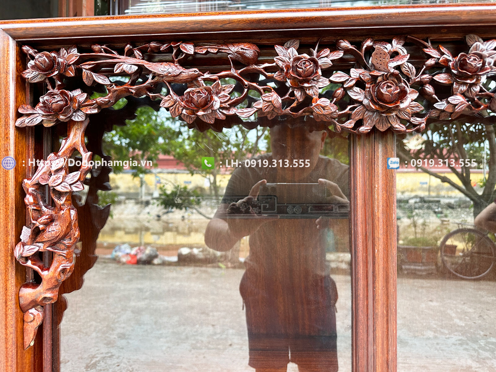 Thông tin kích thước tủ chè chạm hoa hồng