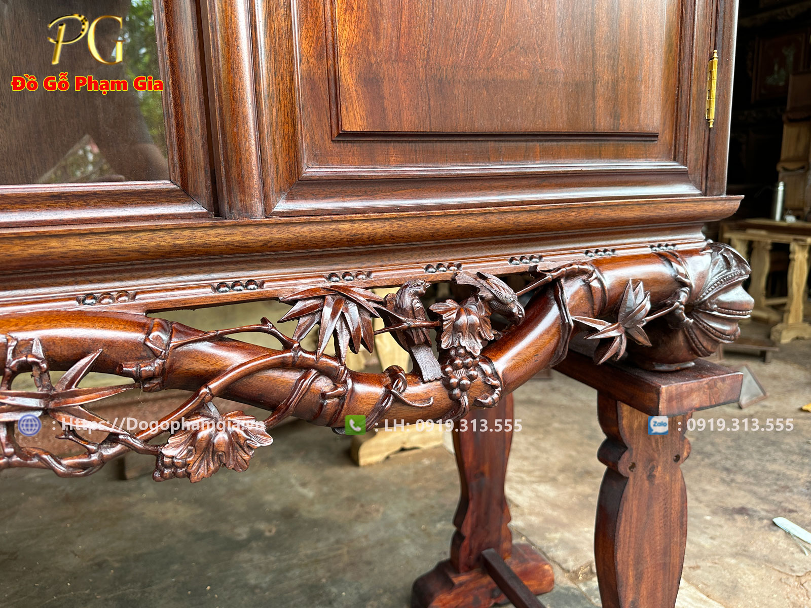 Tinh hoa nghệ thuật được truyền tải qua từng đường nét chạm khắc