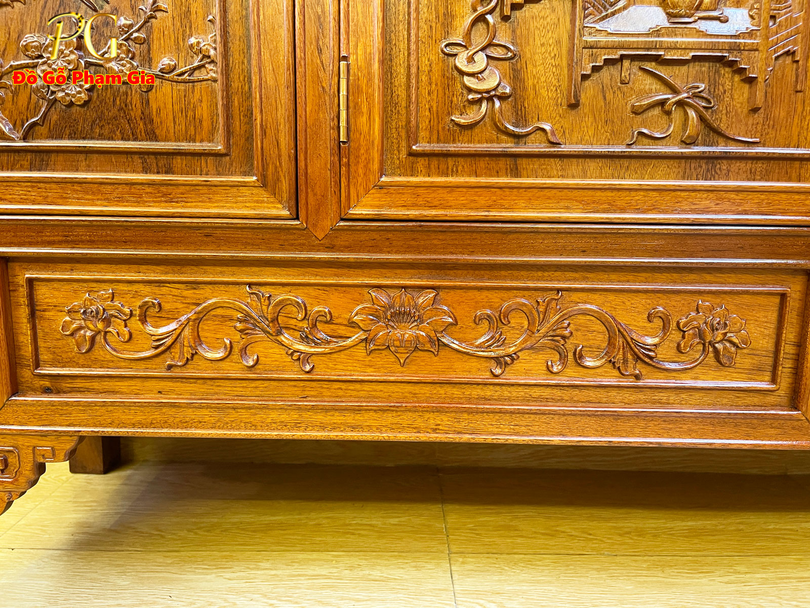 Hình ảnh chi tiết tủ chạn gỗ gụ